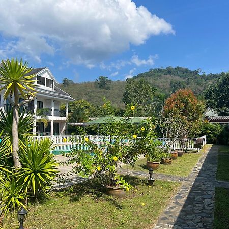 Villa Colina Khao Lak Rooms And Bungalows - Adults Only Exterior photo
